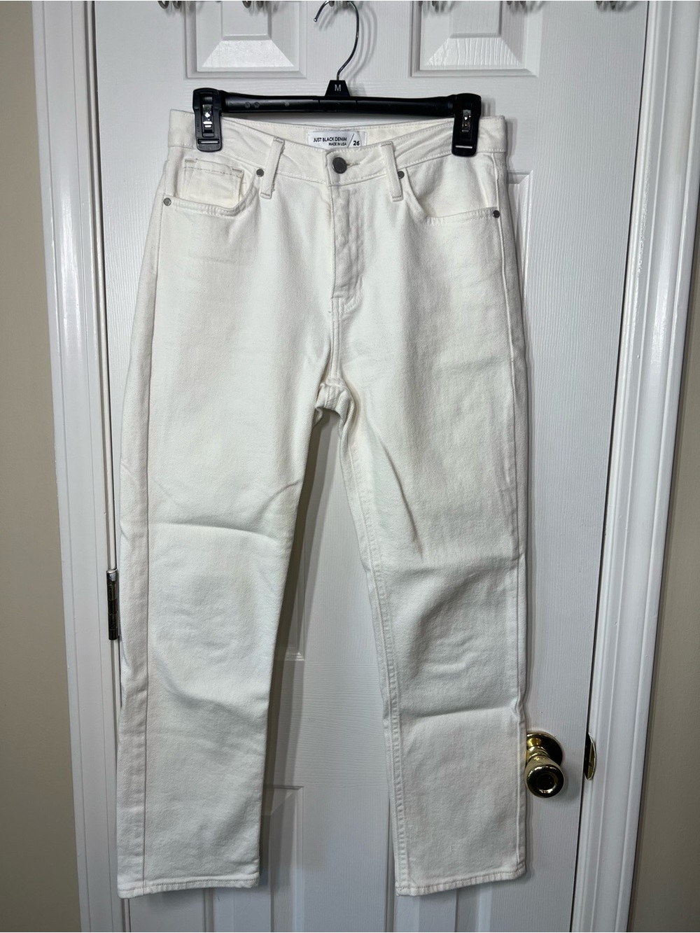 Just Black Women’s White Straight Jeans